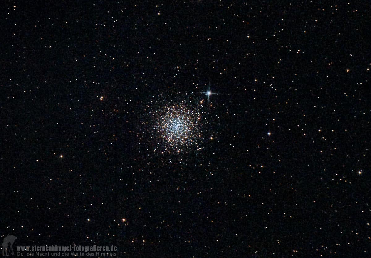 Kugelsternhaufen M30, Messier 30 im Sternbild Steinbock - Capricornus