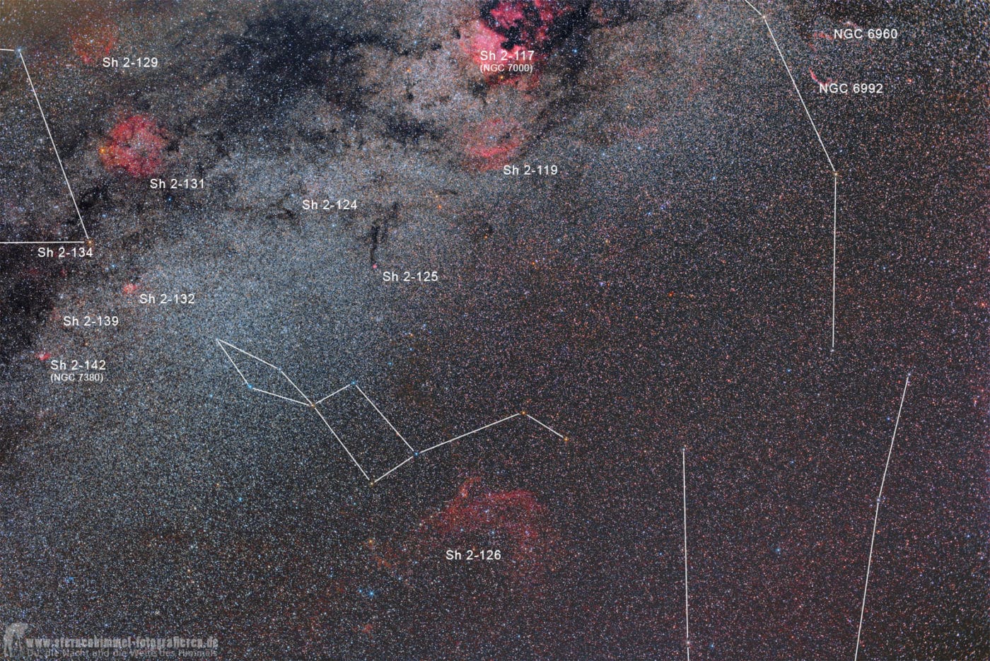 Herbsthimmel - Sternbild Eidechse, Lacerta, Sharpless 126, Sh2-126